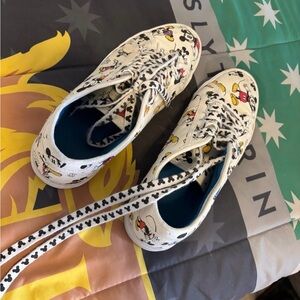 Disney Mickey Mouse Sneakers - White and Black